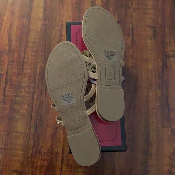 Sandals - Picture 3 of 5